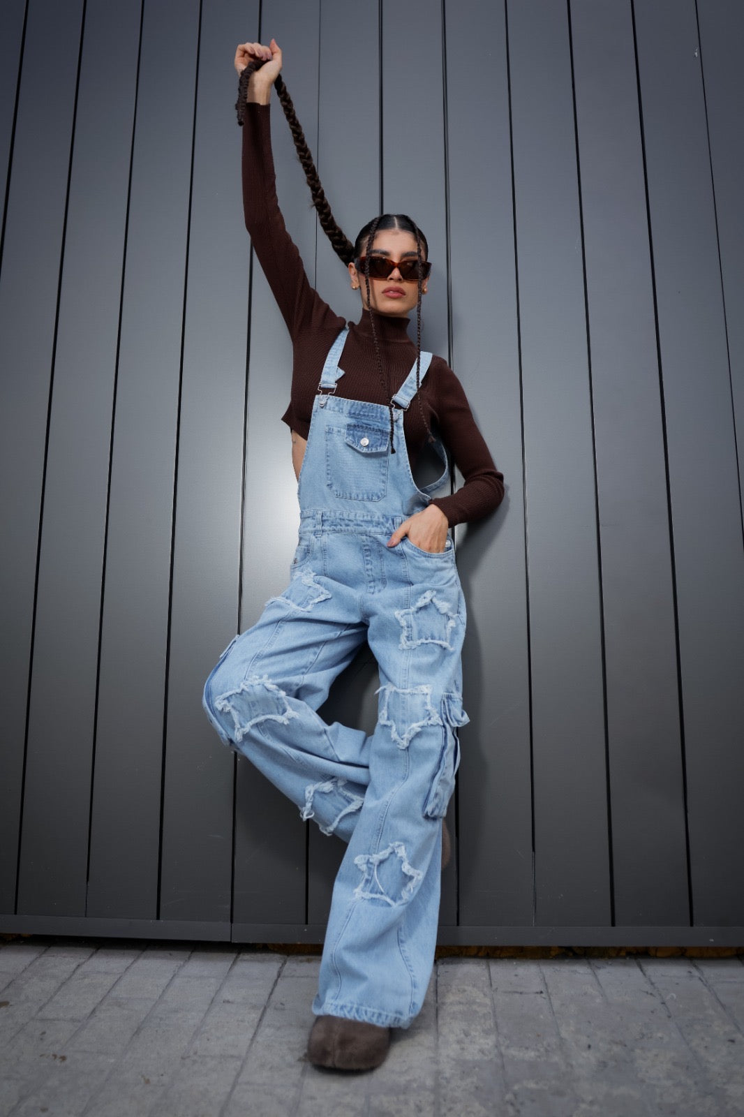 Overol Cargo Denim Destroyed – Estilo Urbano Premium