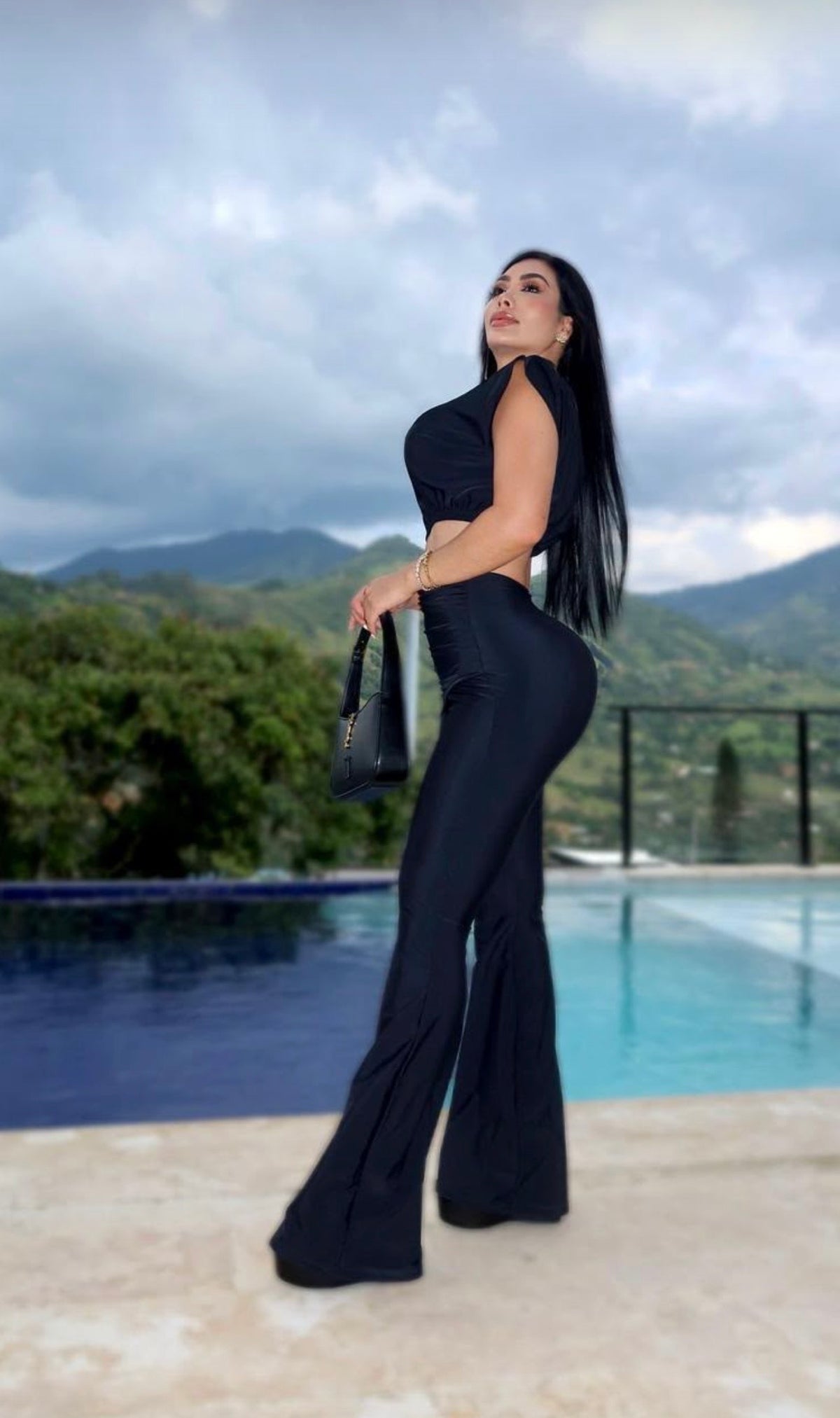CONJUNTO IVONEE CON PUSH UP