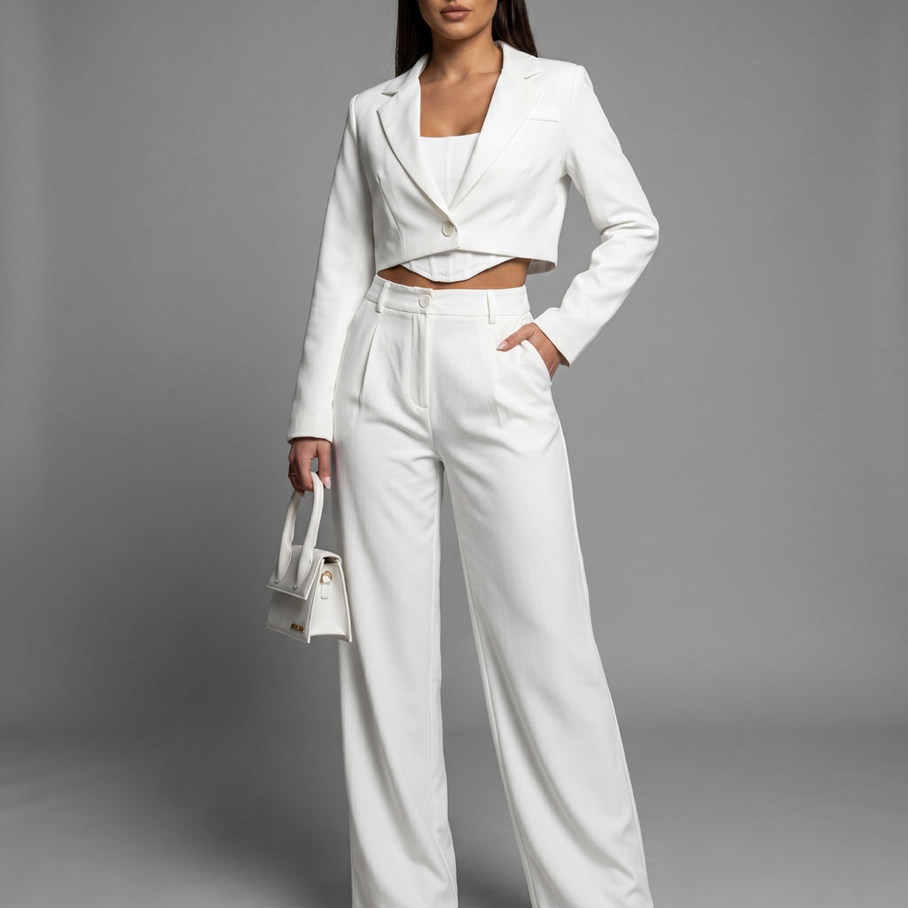 TRAJE GRECIA BLAZER CORTO Y PANTALÓN BOTA RECTA