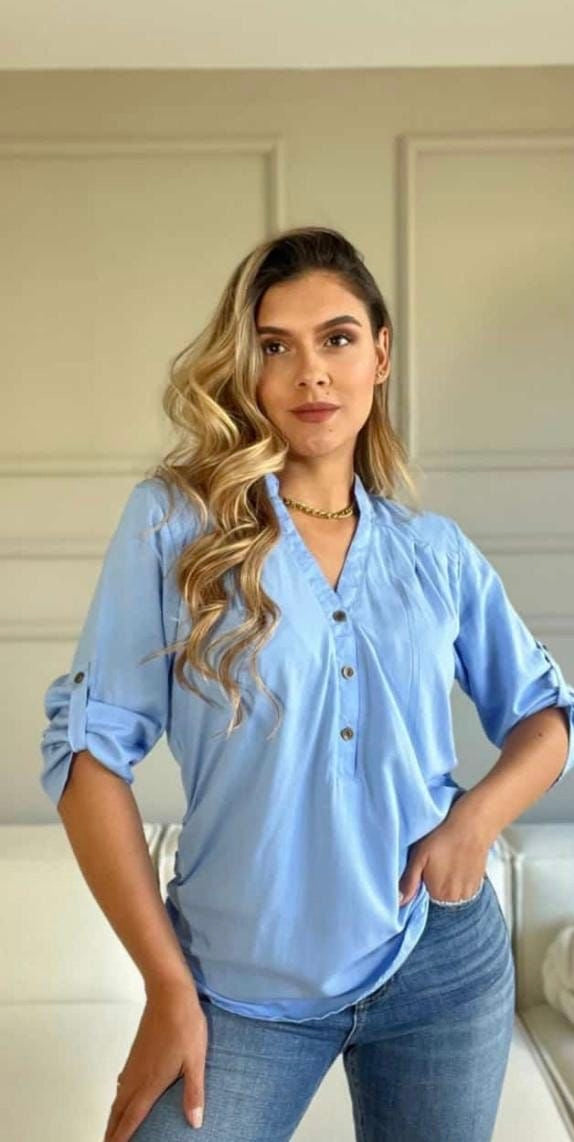 Blusa en Chalis Cuello V con Botones – Frescura y Elegancia para Cualquier Ocasión