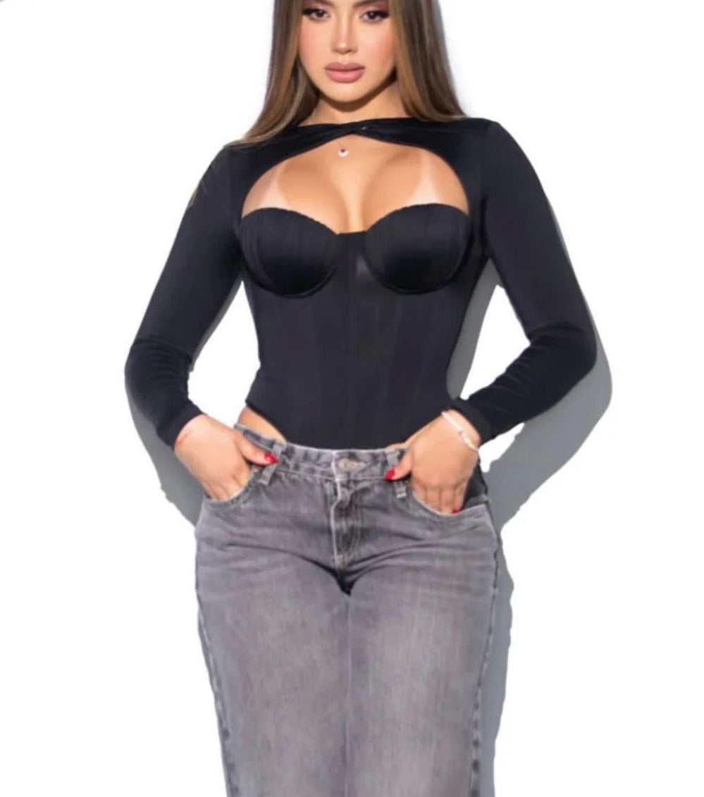 Corset Estructurado Luxury: Diseño con copas