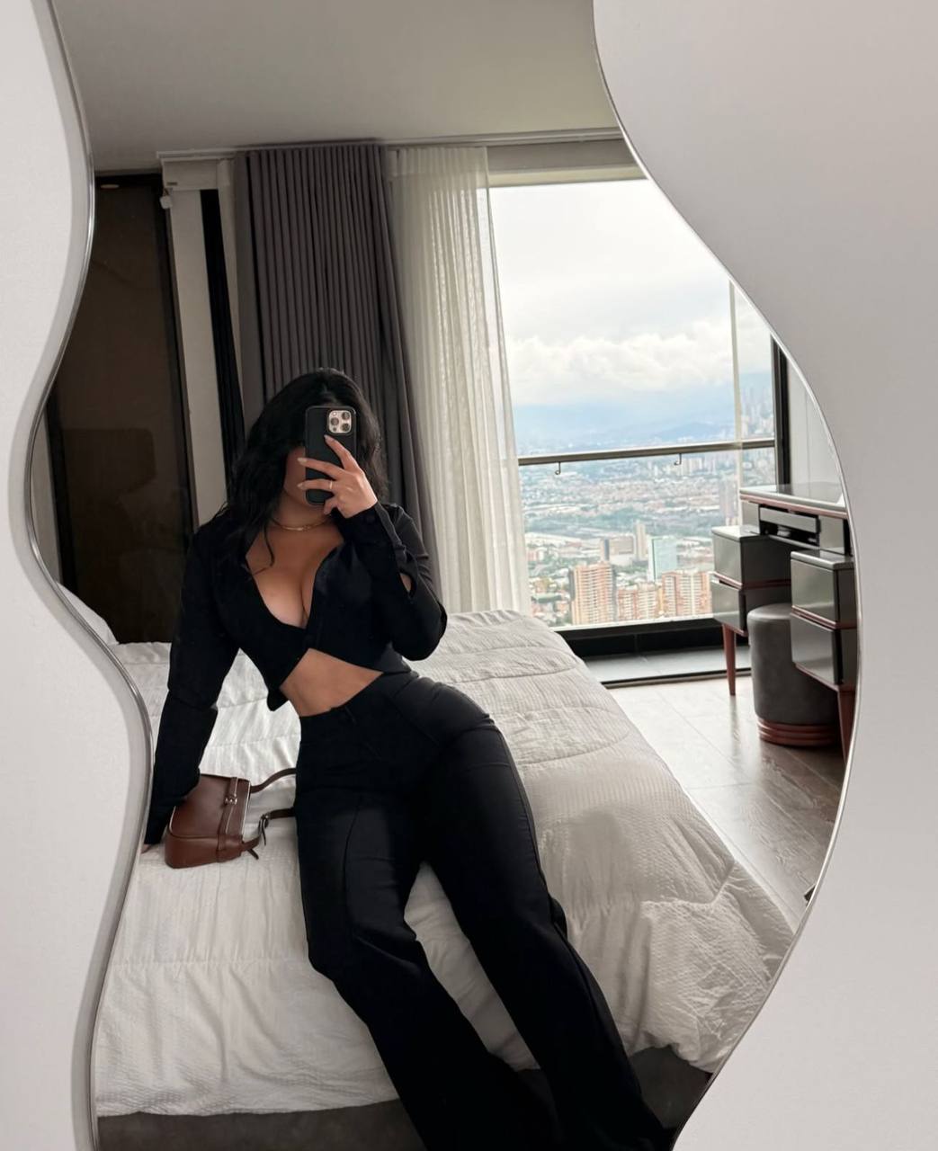 CONJUNTO BLAZER ESPALDA DESCUBIERTA