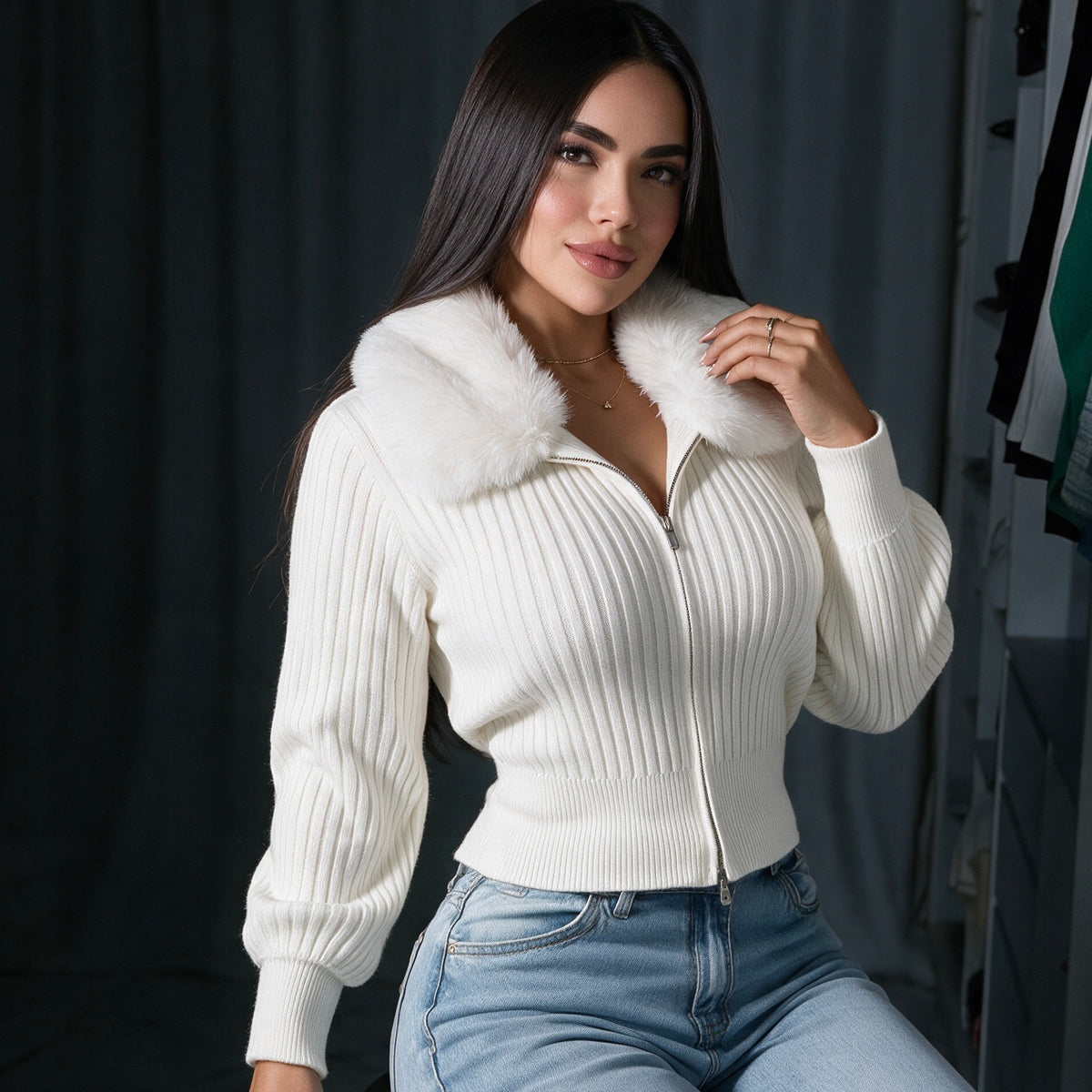 BUZO TIPO CARDIGAN CON PELUCHE