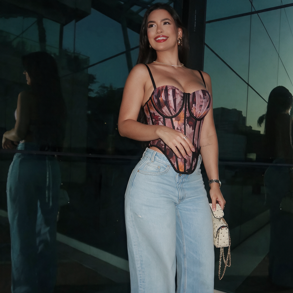 CORSET ROMANTICO ESTRUCTURADO CON COPA Y VARILLA