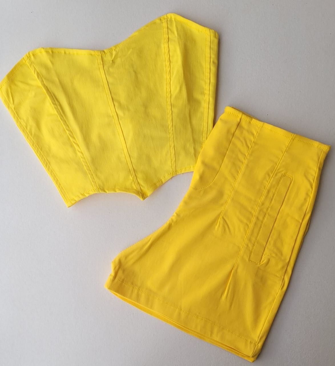 CONJUNTO DOS PIEZAS CORSET Y SHORT STILETO PINZAS