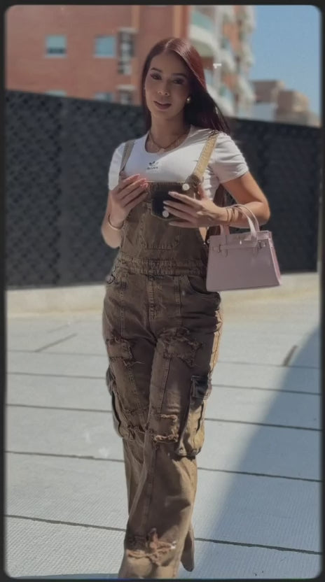 Overol Cargo en Denim "Vintage Earth" con Detalles Distressed